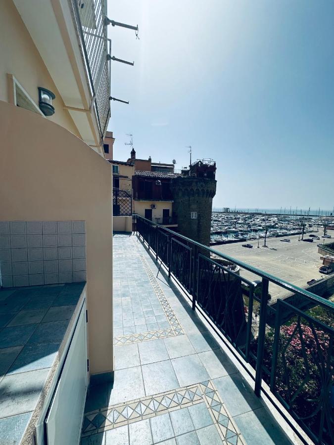 Newhouse Victoria - Sea View Apartment Nettuno Exteriér fotografie