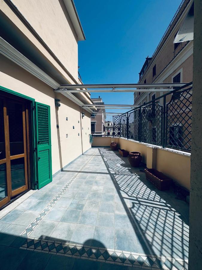 Newhouse Victoria - Sea View Apartment Nettuno Exteriér fotografie